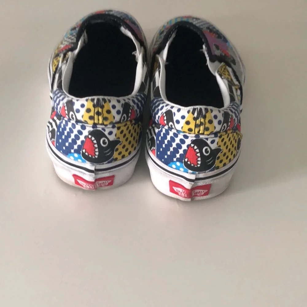 Vans Shark Week - Picture 2 of 4